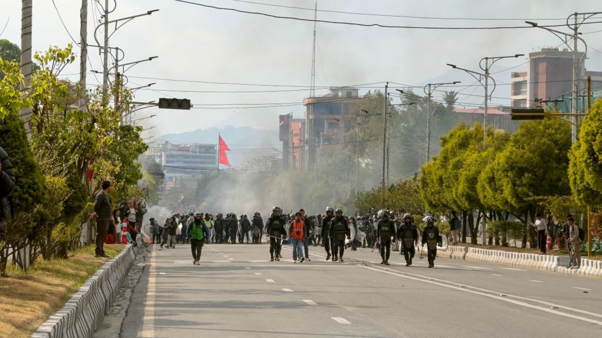 एमाले प्रदर्शनका क्रममा सात जना पक्राउ, सवारी आवागमन दिनभर प्रभावित